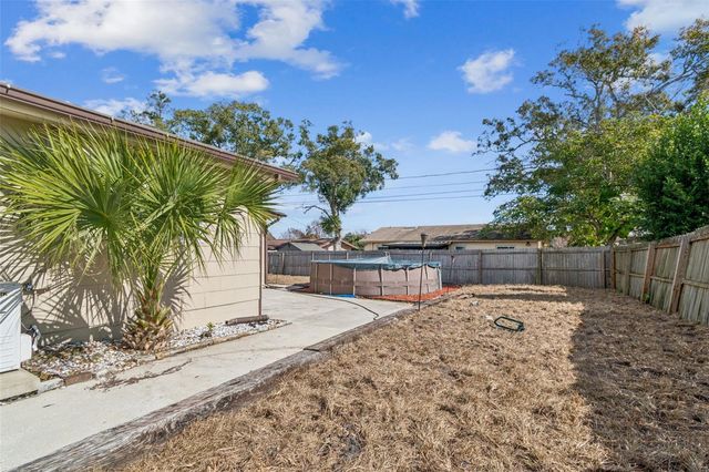 1225 LYNN AVENUE, Clearwater, FL 33755