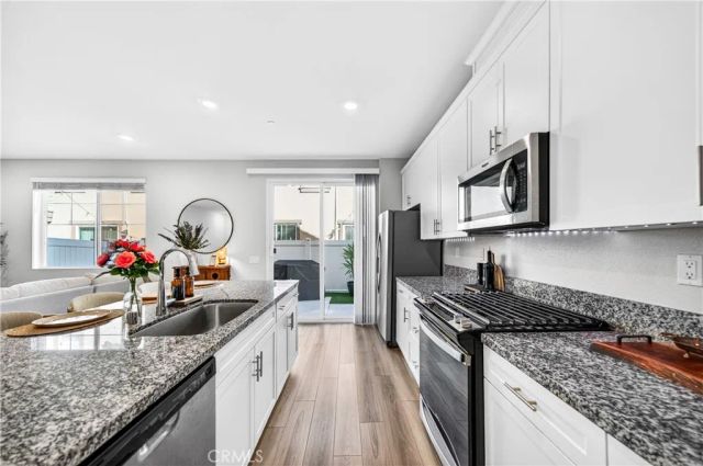 40500 Birchfield Drive, Temecula, CA 92591