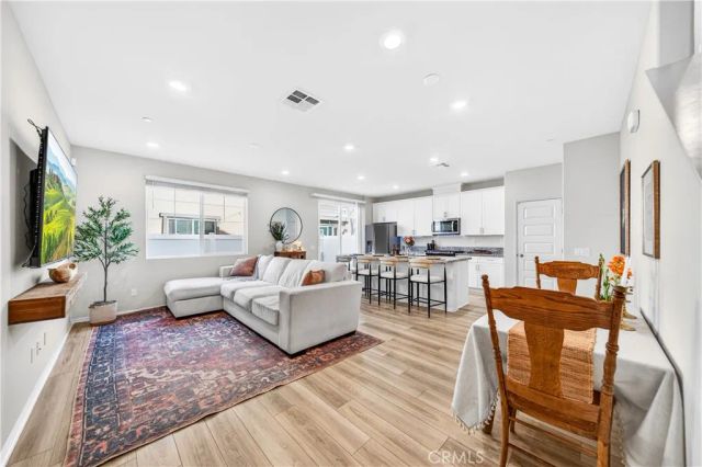 40500 Birchfield Drive, Temecula, CA 92591