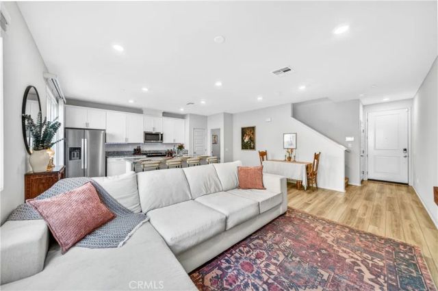 40500 Birchfield Drive, Temecula, CA 92591
