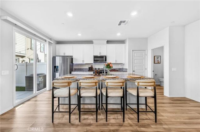 40500 Birchfield Drive, Temecula, CA 92591