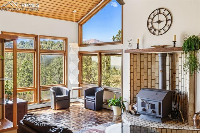 1240 Oak Hills Drive, Colorado Springs, CO 80919