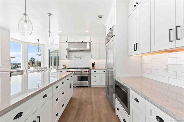 2370 Dos Lomas, Fallbrook, CA 92028