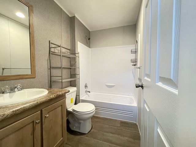900 Quail Run, Seven Points, TX 75143