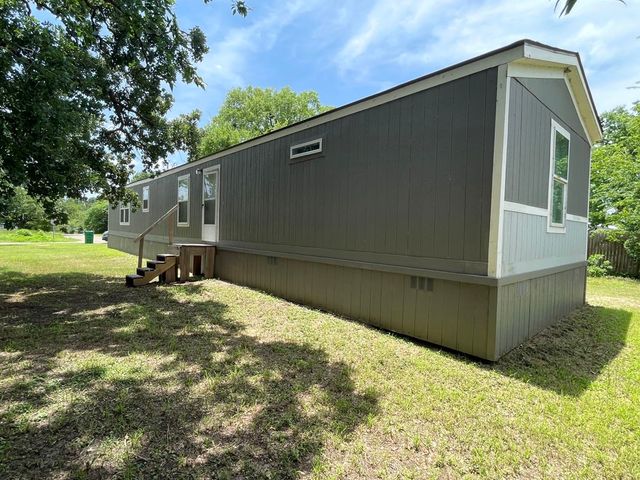 900 Quail Run, Seven Points, TX 75143