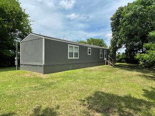 900 Quail Run, Seven Points, TX 75143
