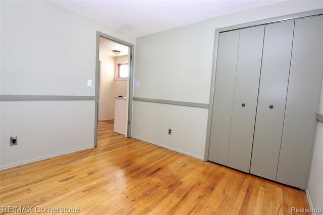 24199 Colonial Drive, Woodhaven, MI 48183