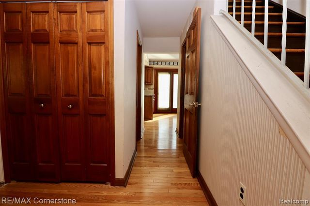 24199 Colonial Drive, Woodhaven, MI 48183
