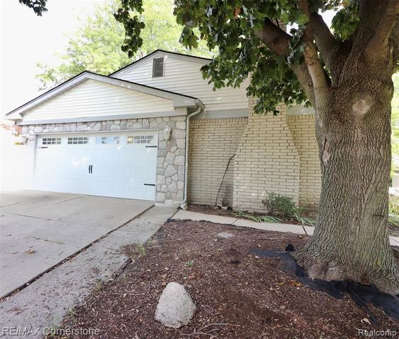 24199 Colonial Drive, Woodhaven, MI 48183