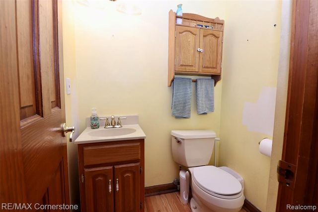 24199 Colonial Drive, Woodhaven, MI 48183
