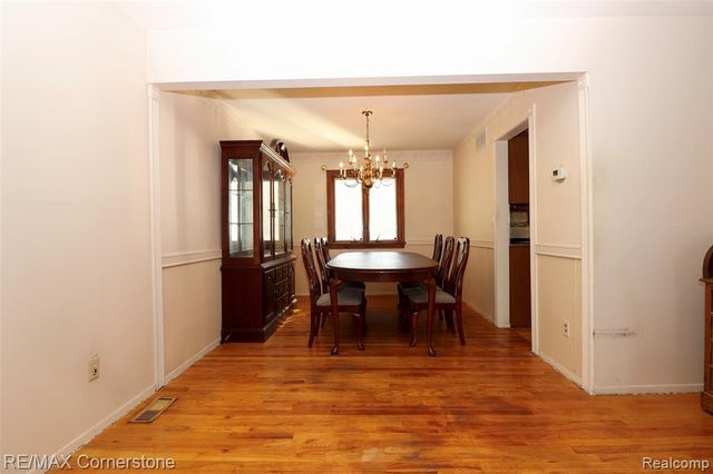 24199 Colonial Drive, Woodhaven, MI 48183