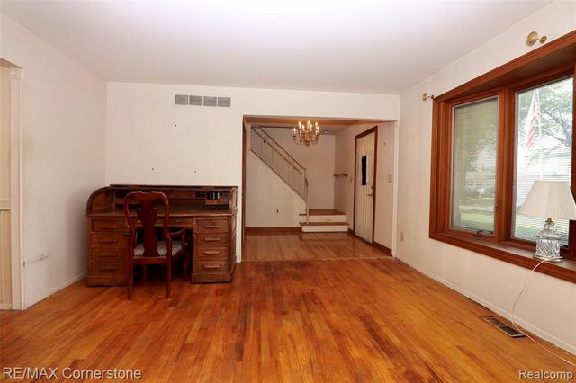 24199 Colonial Drive, Woodhaven, MI 48183
