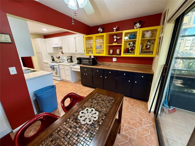 6070 80TH STREET N 105, St Petersburg, FL 33709