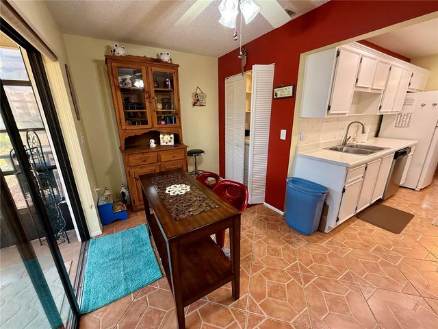 6070 80TH STREET N 105, St Petersburg, FL 33709