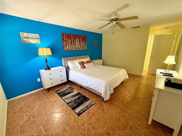 6070 80TH STREET N 105, St Petersburg, FL 33709