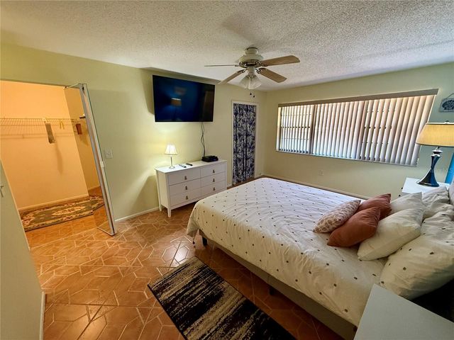 6070 80TH STREET N 105, St Petersburg, FL 33709