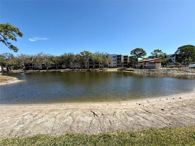 6070 80TH STREET N 105, St Petersburg, FL 33709