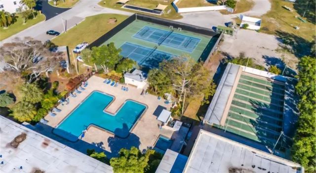 6070 80TH STREET N 105, St Petersburg, FL 33709