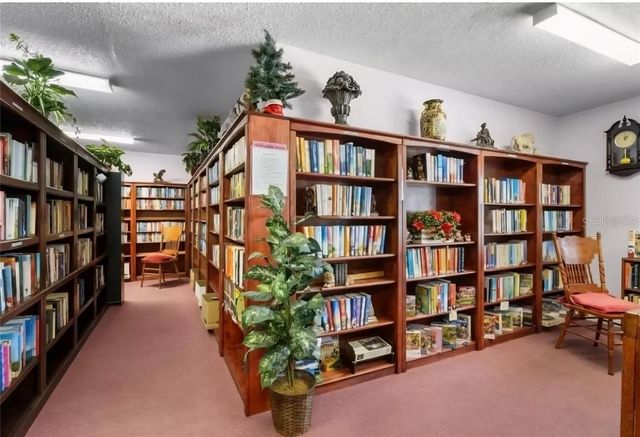 6070 80TH STREET N 105, St Petersburg, FL 33709