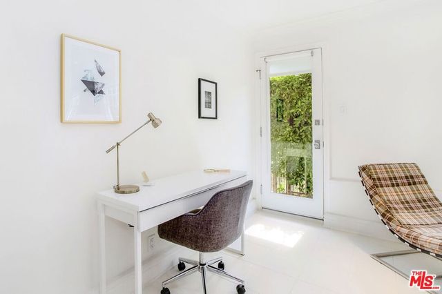 5866 Spring Oak Drive, Los Angeles, CA 90068