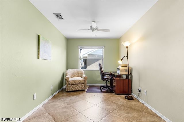 186 Pebble Shores DR 201, Naples, FL 34110