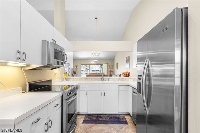 186 Pebble Shores DR 201, Naples, FL 34110