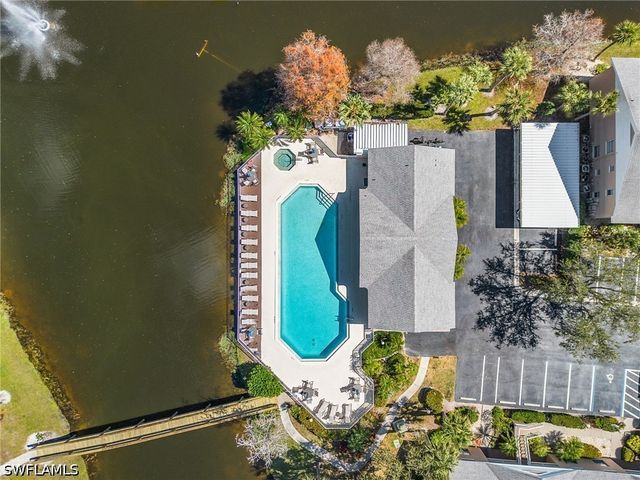 186 Pebble Shores DR 201, Naples, FL 34110