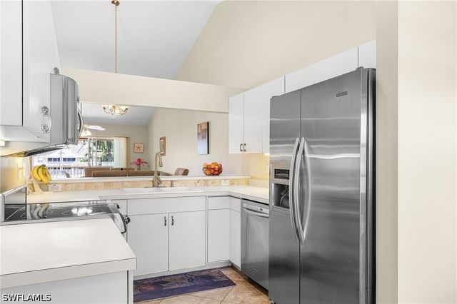 186 Pebble Shores DR 201, Naples, FL 34110