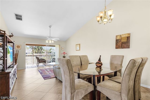 186 Pebble Shores DR 201, Naples, FL 34110