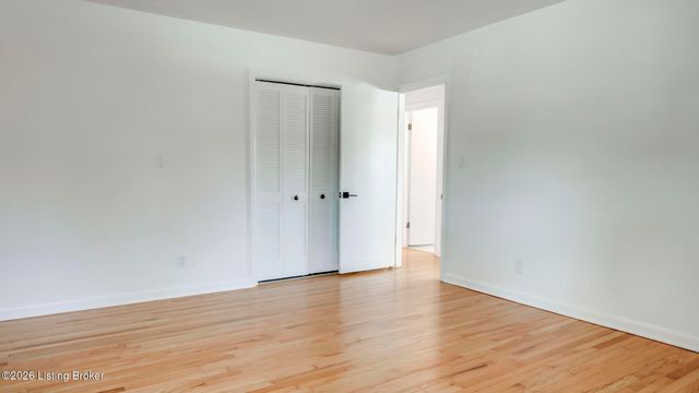 2706 Lime Kiln Ln, Louisville, KY 40222