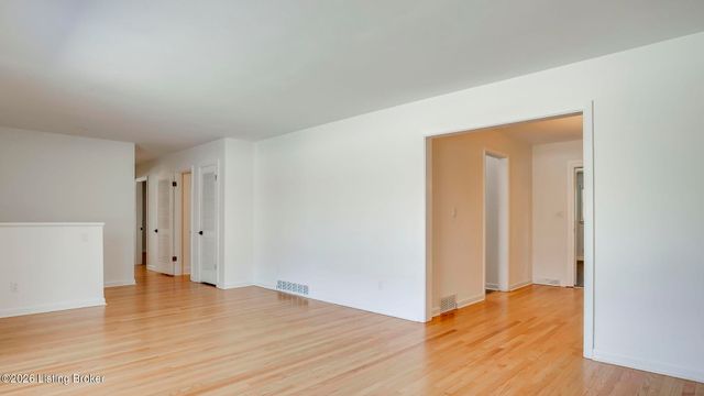 2706 Lime Kiln Ln, Louisville, KY 40222