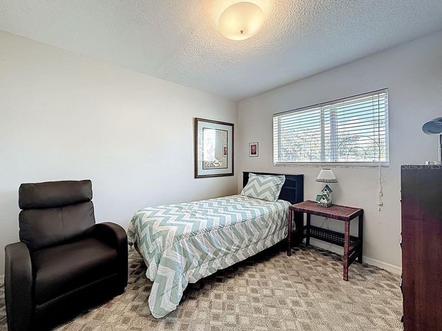 36528 EAGLE DRIVE, Grand Island, FL 32735