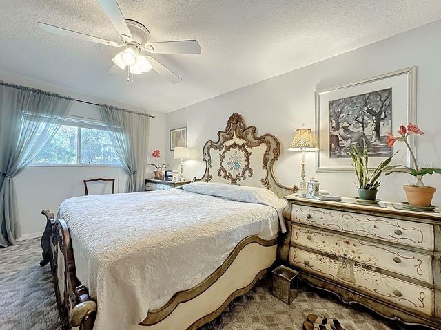 36528 EAGLE DRIVE, Grand Island, FL 32735