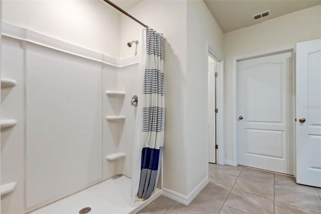 3845 RORY POND CT 1, Lakeland, FL 33811