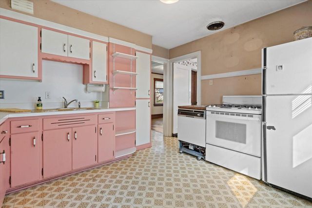 3353 S Indiana AVENUE, Milwaukee, WI 53207