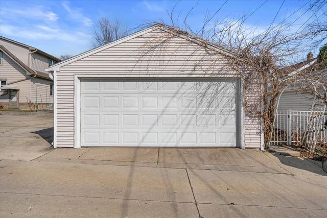 3353 S Indiana AVENUE, Milwaukee, WI 53207