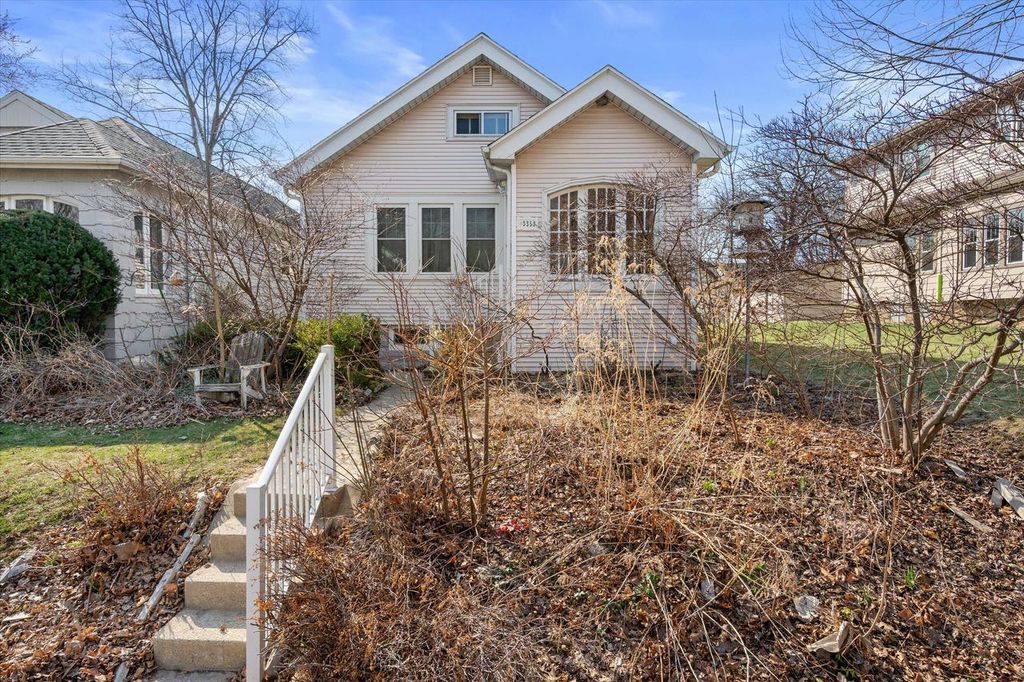 3353 S Indiana AVENUE, Milwaukee, WI 53207