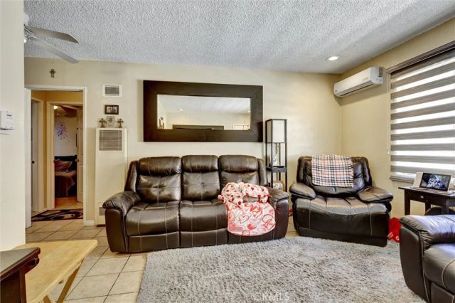 12021 S Figueroa, Los Angeles, CA 90061