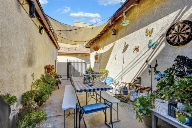 12021 S Figueroa, Los Angeles, CA 90061