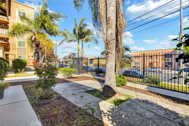 12021 S Figueroa, Los Angeles, CA 90061