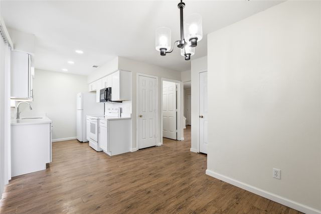 910 Cedar Terrace, Cedar Hill, TX 75104