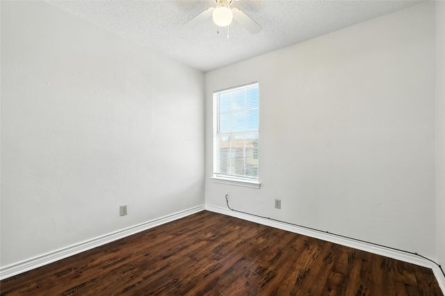 910 Cedar Terrace, Cedar Hill, TX 75104