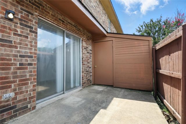 910 Cedar Terrace, Cedar Hill, TX 75104