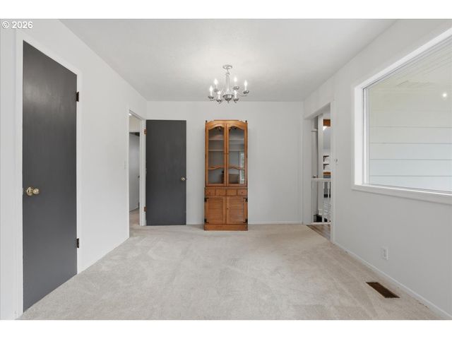 10834 Se LONG St, Portland, OR 97266