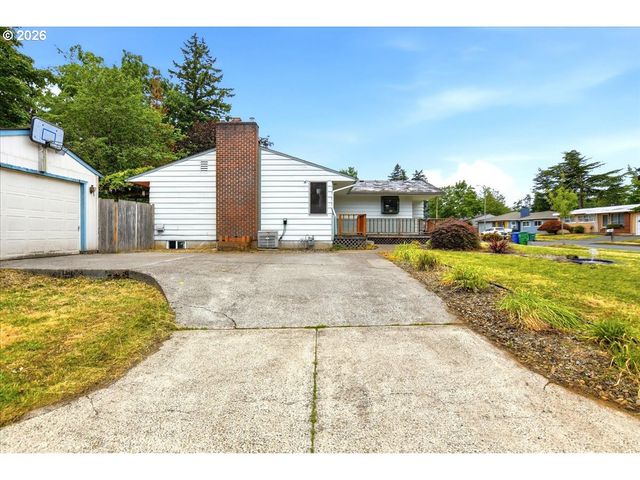 10834 Se LONG St, Portland, OR 97266