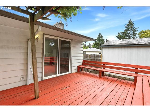 10834 Se LONG St, Portland, OR 97266