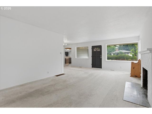 10834 Se LONG St, Portland, OR 97266