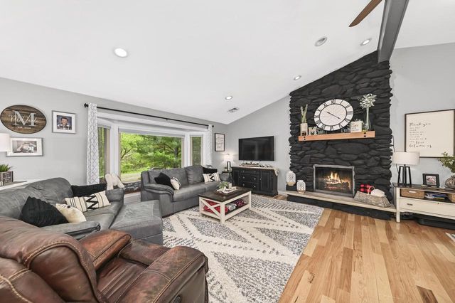 N29W29951 Shel-Mar DRIVE, Pewaukee, WI 53072