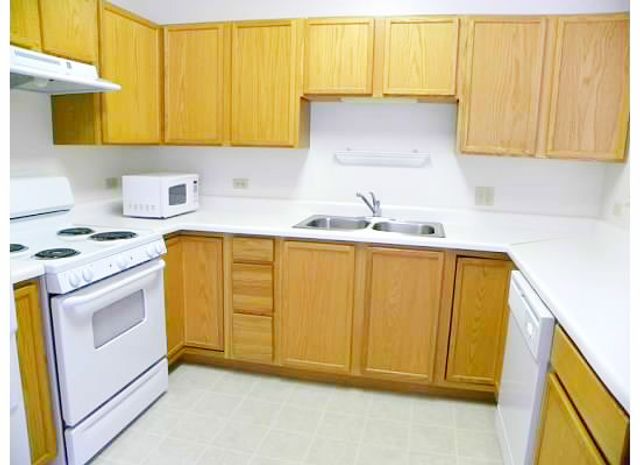 801 N MCLEAN Boulevard 136, Elgin, IL 60123
