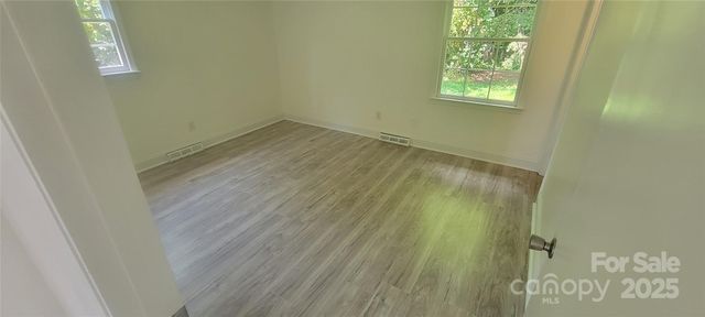 425 Whitethorn Drive, Gastonia, NC 28054